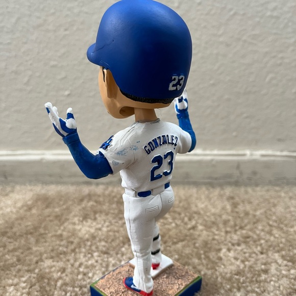 Bobblehead - Picture 10 of 13